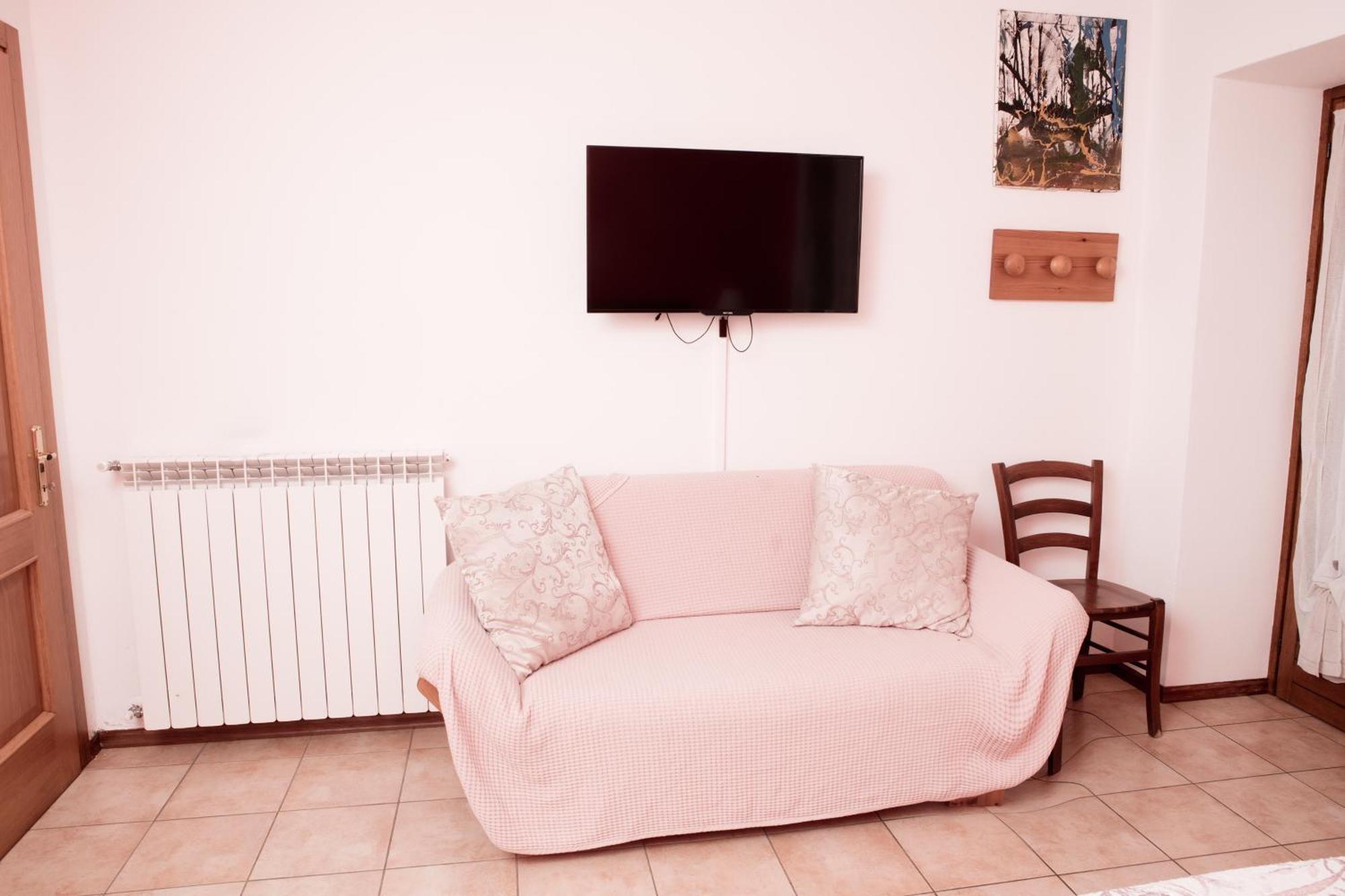Agriturismo La Fonte Di Mariella Gravedona Pokoj fotografie