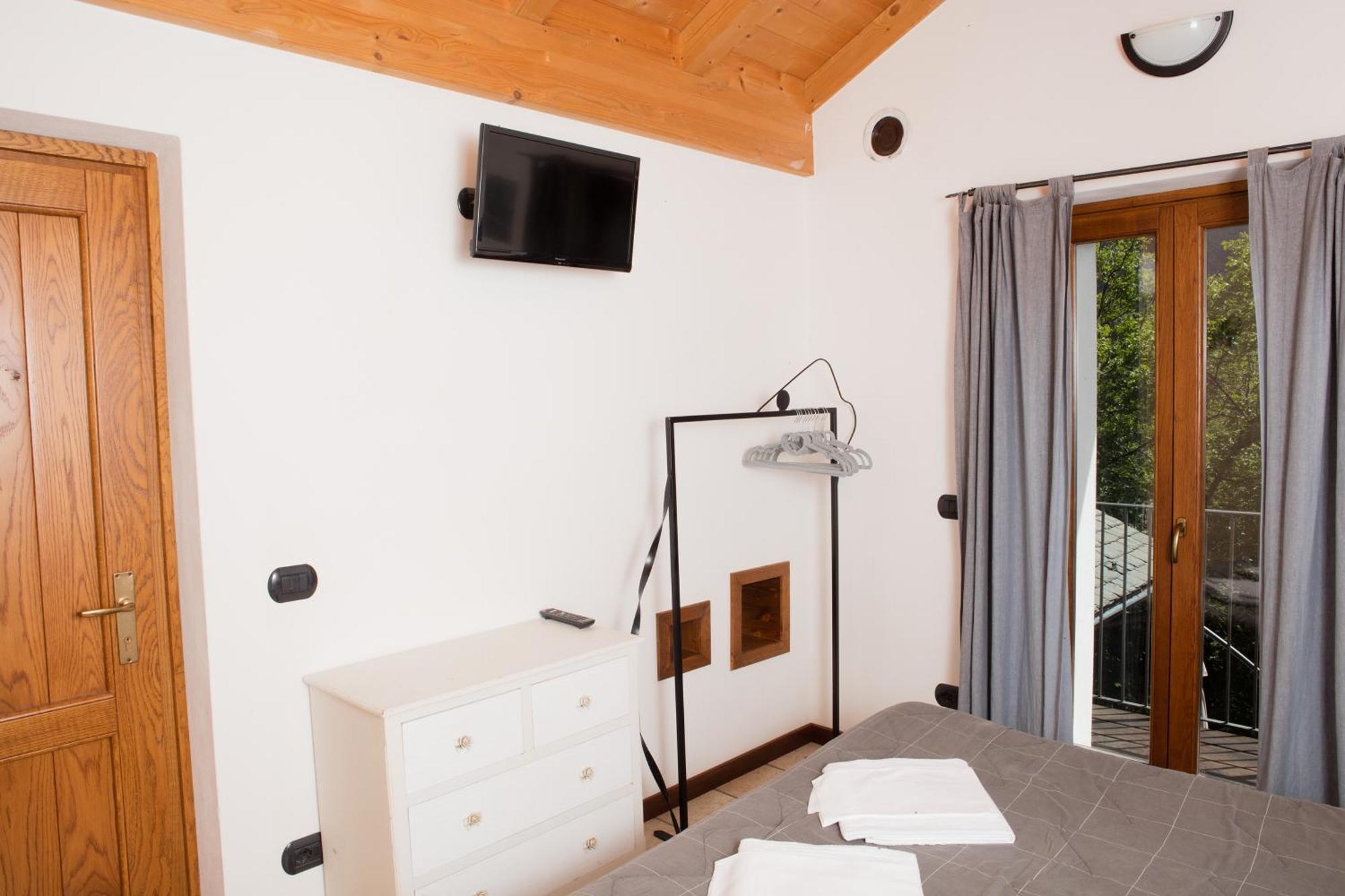 Agriturismo La Fonte Di Mariella Gravedona Exteriér fotografie